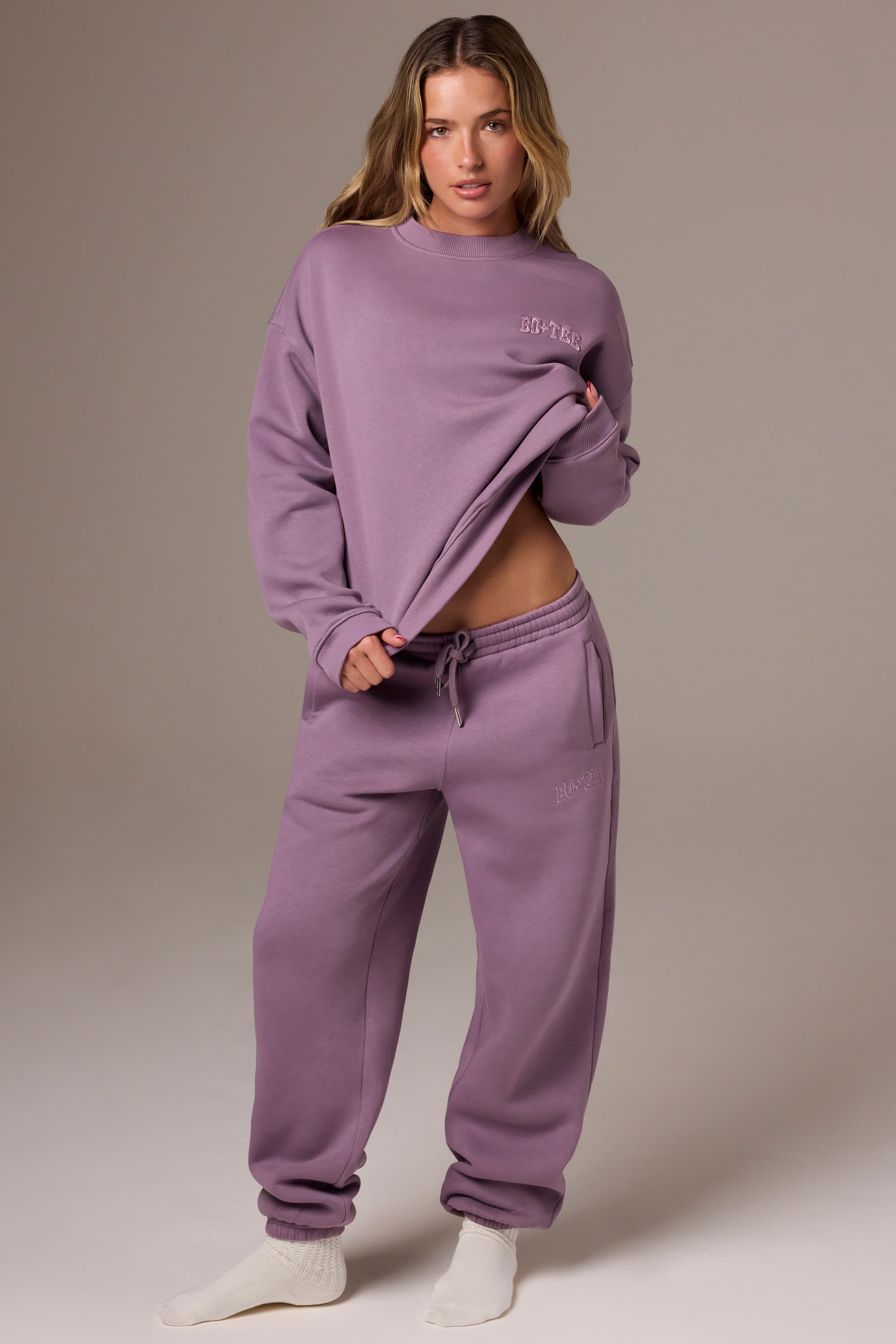 Brushed Jersey Mid-Rise Relaxed Joggers in Dusk