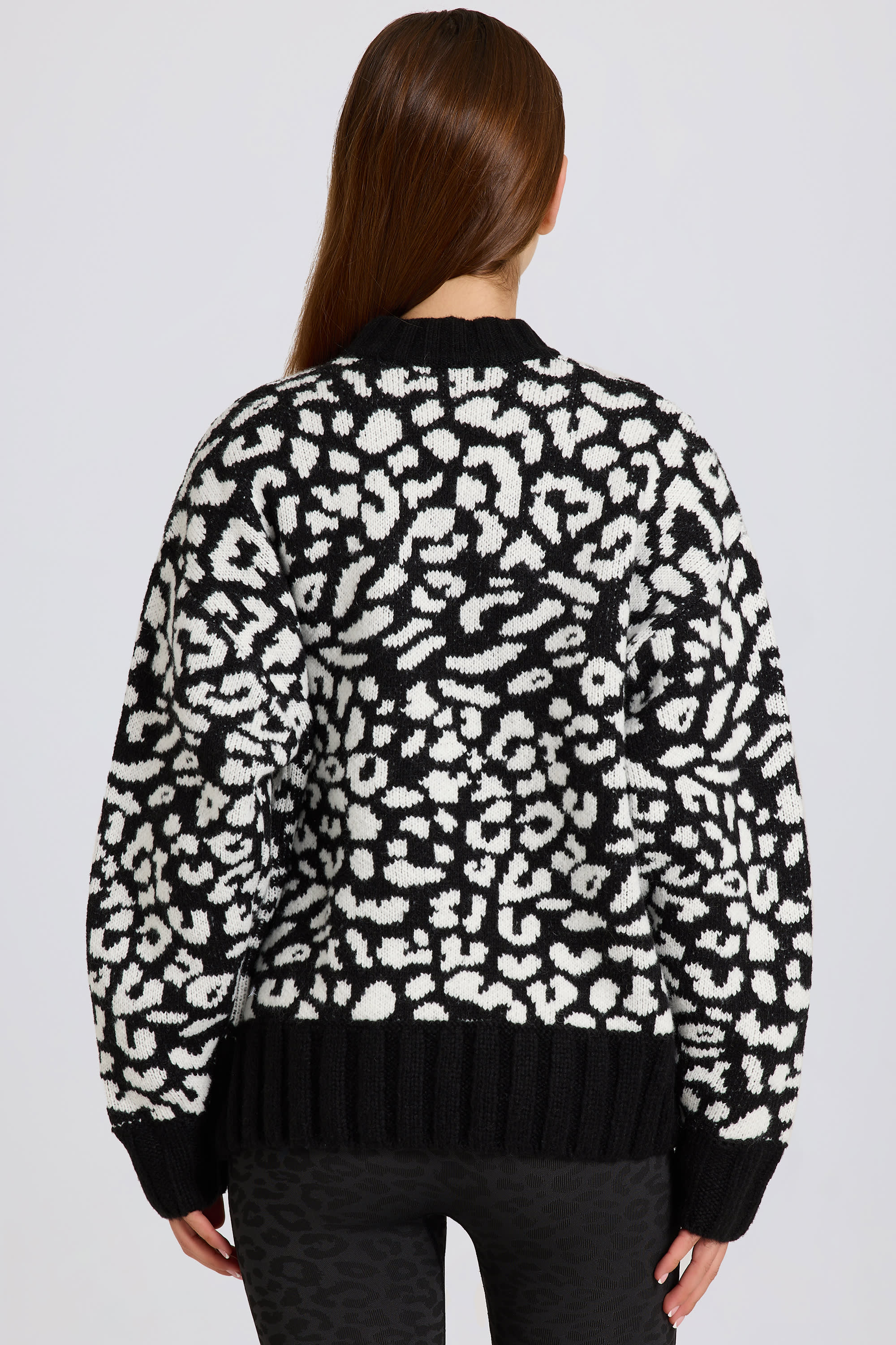 Jacquard-Knit Oversized Jumper in Black