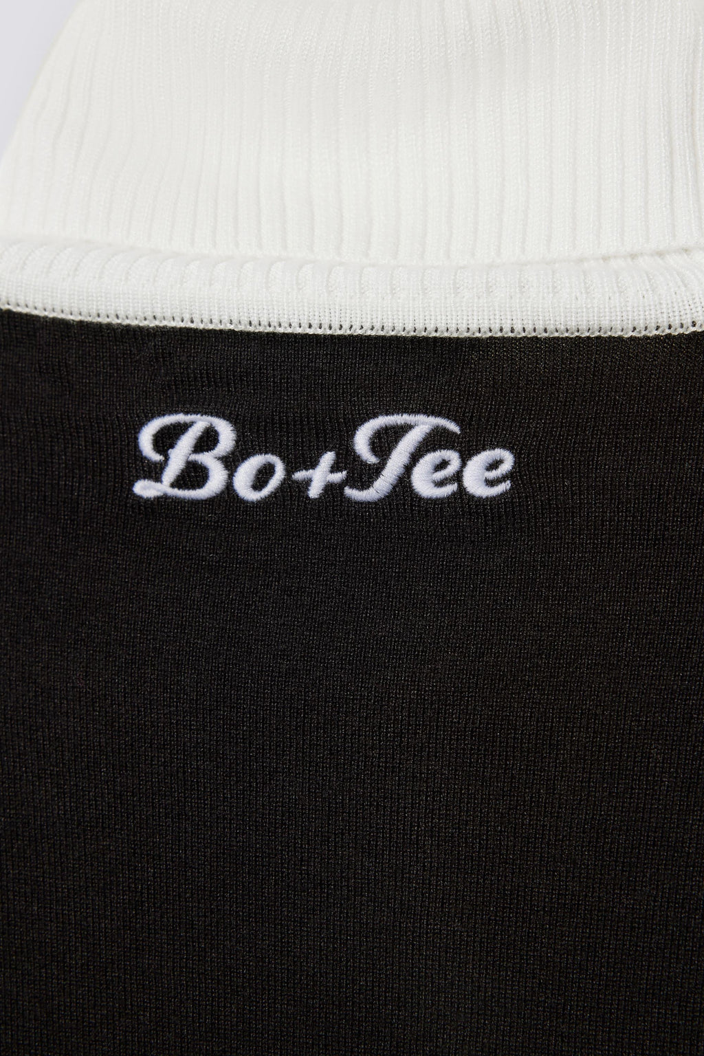 Knit Long-Sleeve Fitted Top in Black