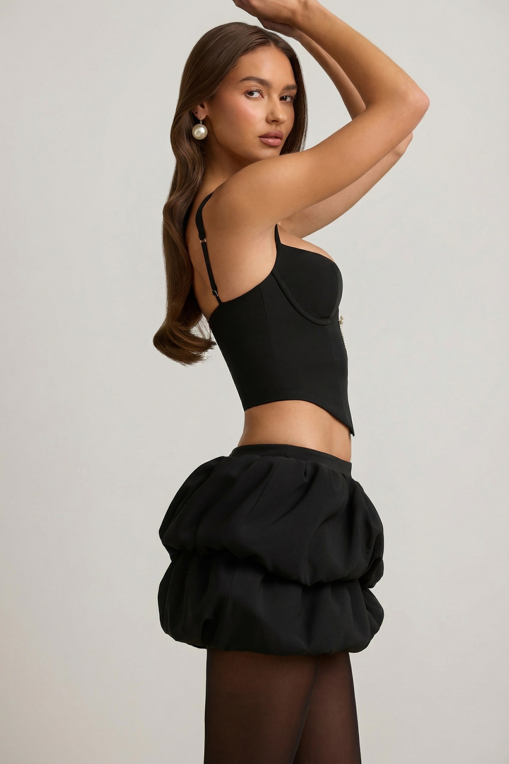 Layered Bubble Hem Mid-Rise Mini Skirt in Black