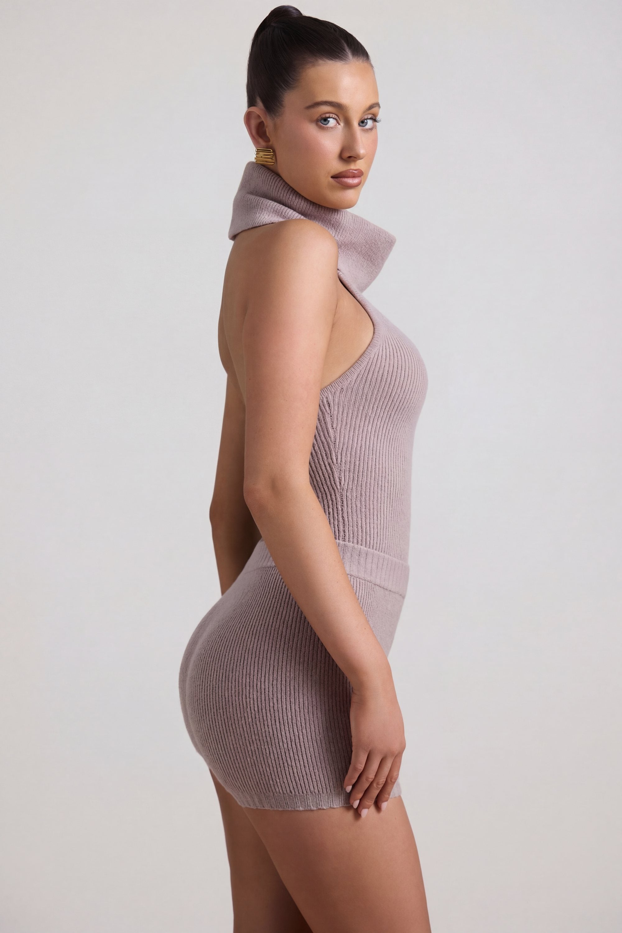 Ribbed-Knit Turtleneck Backless Top in Taupe